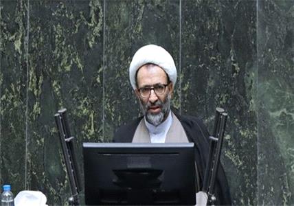 دولت با تغییر تعرفه‌ واردات خودرو باعث آشفتگی در بازار شده است
