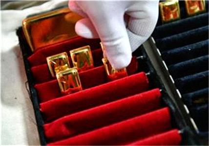 طلا بالای 3300 دلار در هر اونس